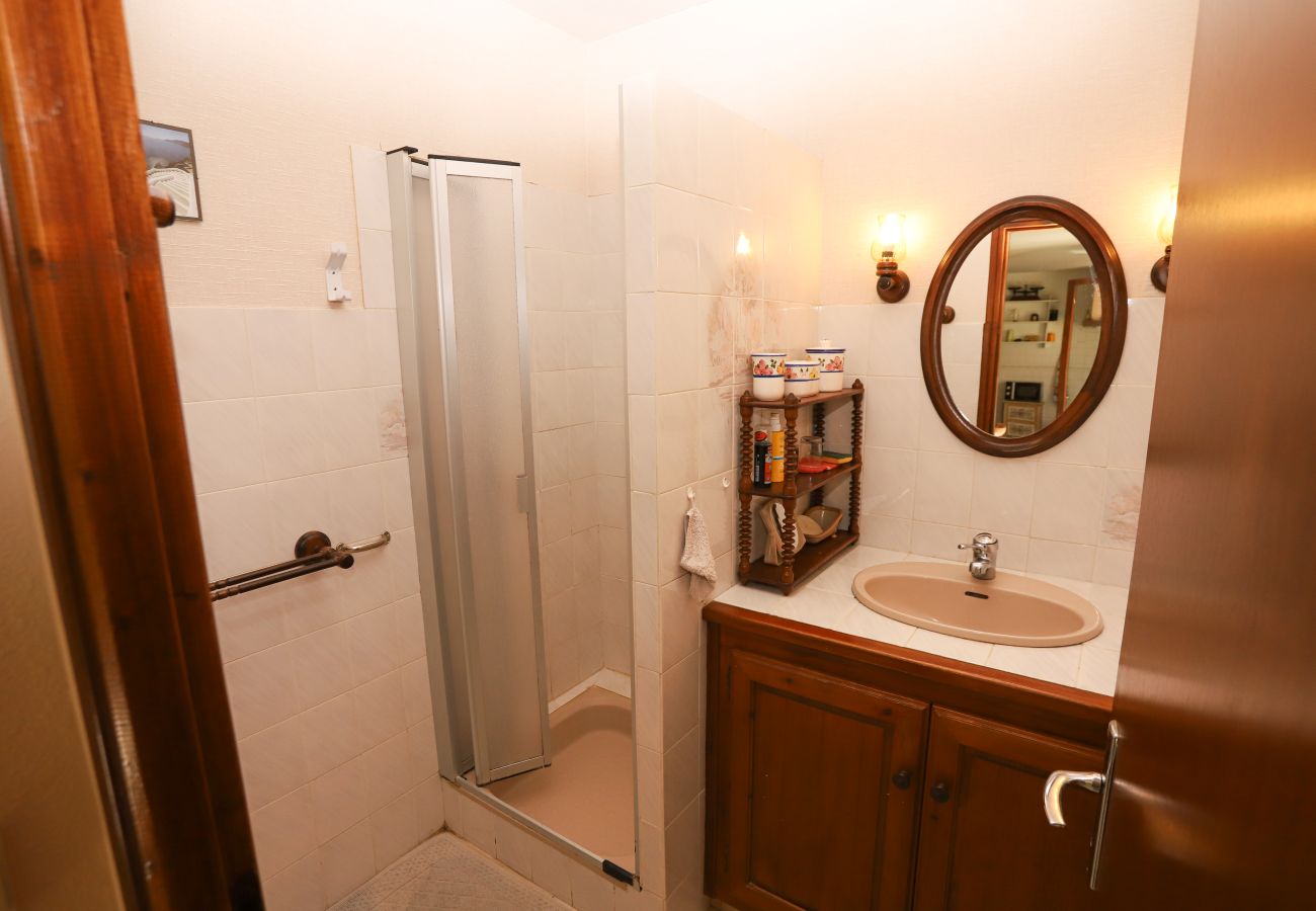 Maison à Saint-Cyprien - St Cyprien maison de vacances 6 personnes clim 