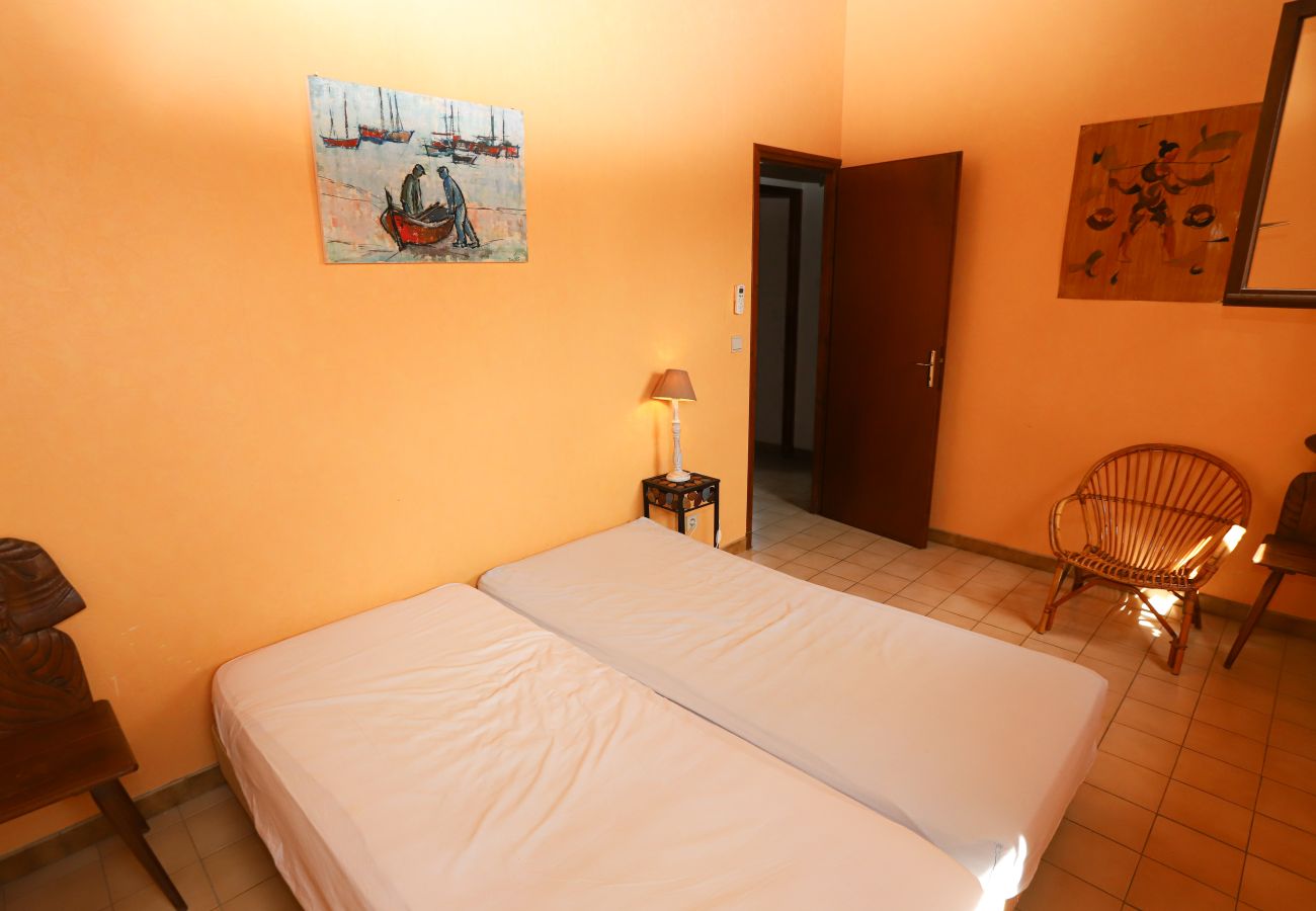 Maison à Saint-Cyprien - St Cyprien maison de vacances 6 personnes clim 