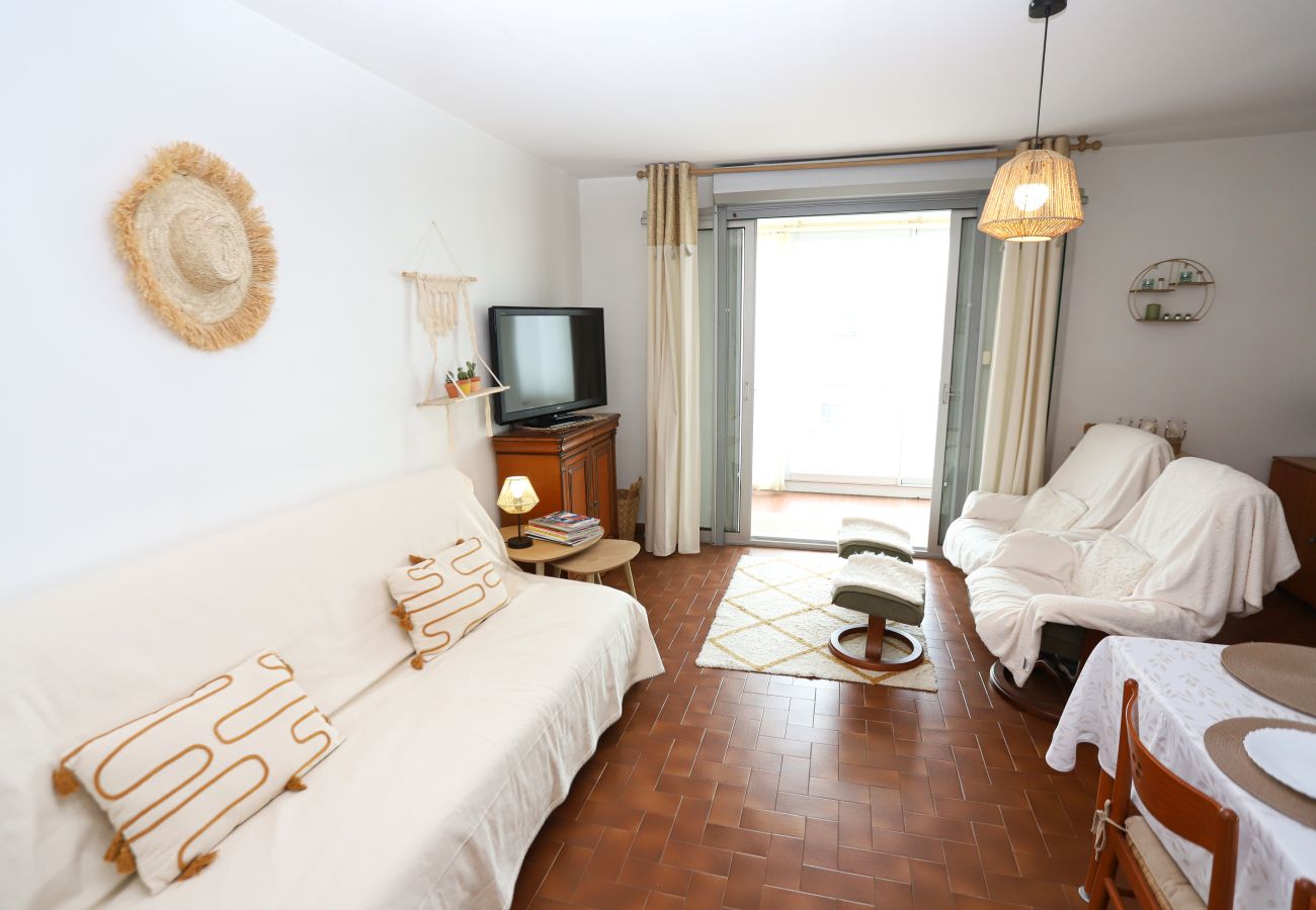 Appartement à Saint-Cyprien - St Cyprien Appartement à 2 pas du port et de la plage 