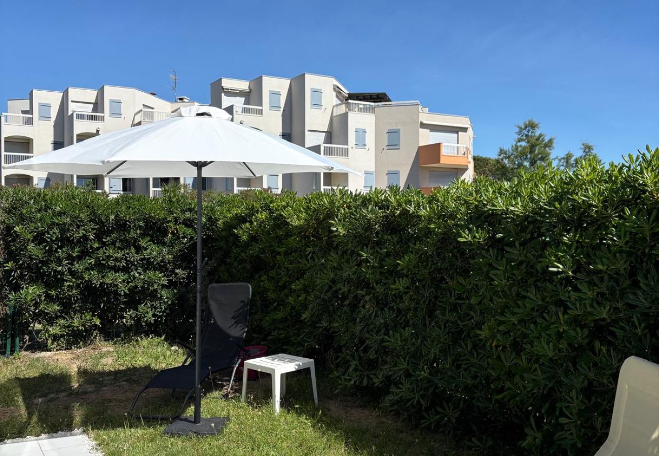 Appartement à Saint-Cyprien - Appart en rez de jardin avec Piscine en bord de plage