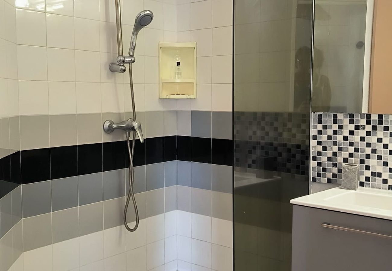 Appartement à Saint-Cyprien - Appart en rez de jardin avec Piscine en bord de plage