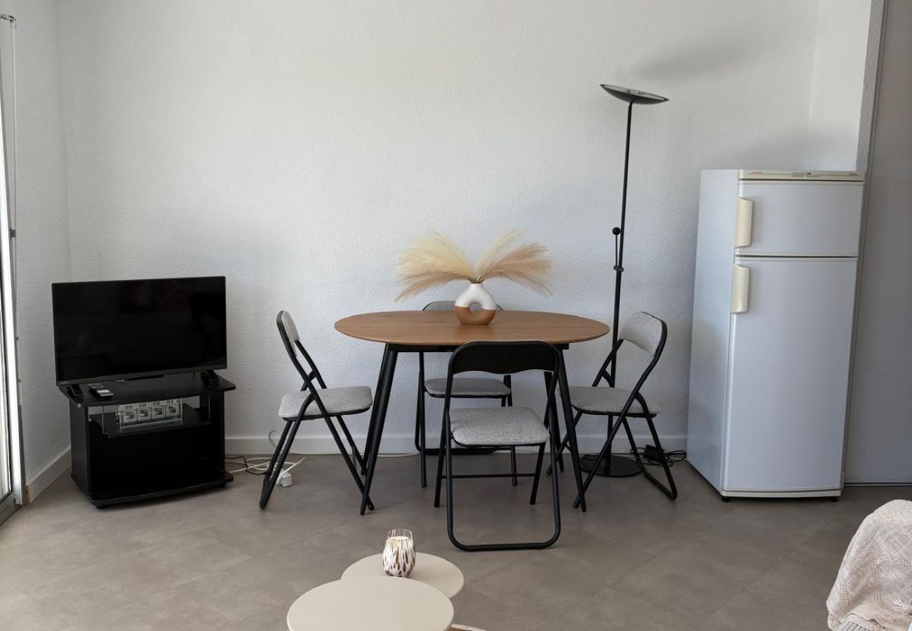 Appartement à Saint-Cyprien - Appart en rez de jardin avec Piscine en bord de plage