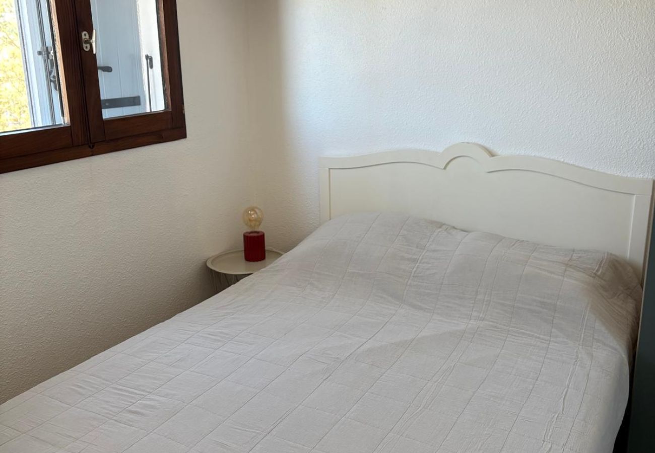 Appartement à Saint-Cyprien - Cocon en bord de mer avec piscine