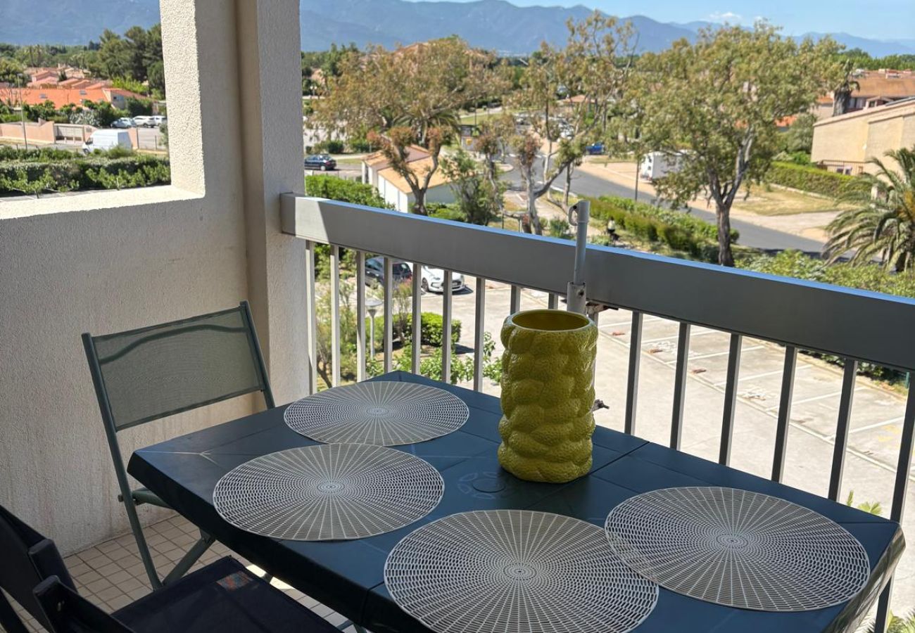 Appartement à Saint-Cyprien - Cocon en bord de mer avec piscine
