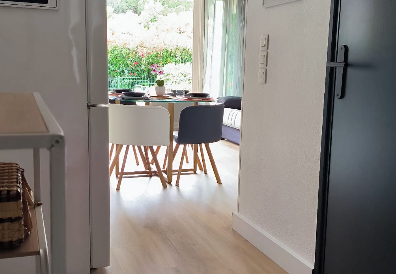 Appartement à Saint-Cyprien - St Cyprien moderne et lumineux rez de jardin  