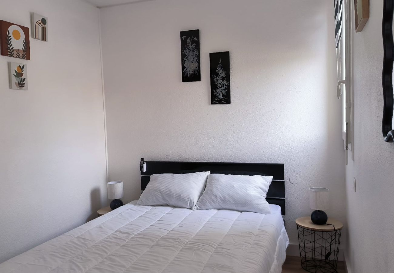 Appartement à Saint-Cyprien - St Cyprien moderne et lumineux rez de jardin  