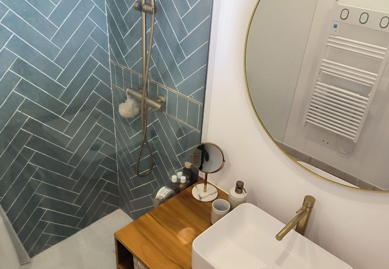 Appartement à Saint-Cyprien - Vue mer et port, 6eme étage Magnifique ! 