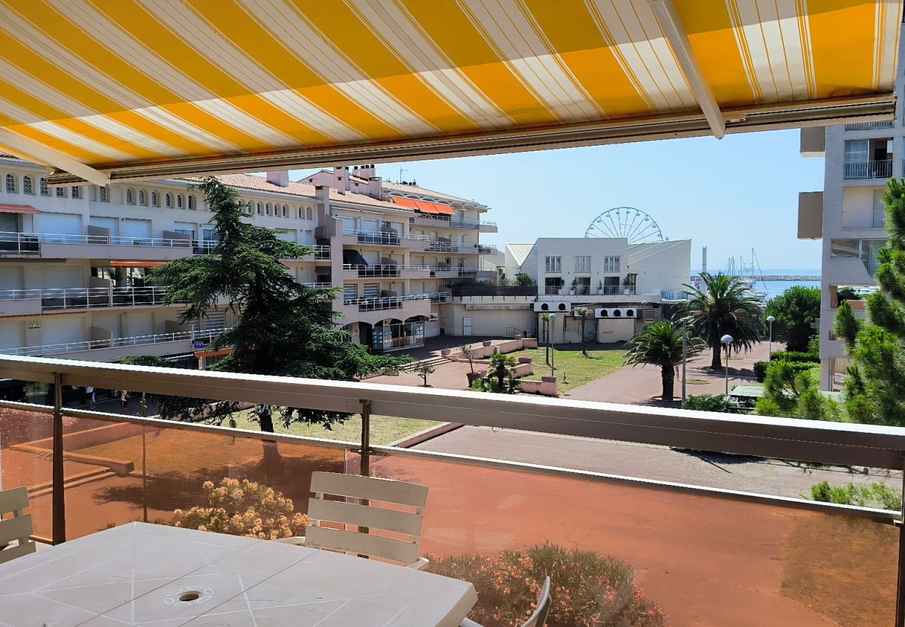 Appartement à Saint-Cyprien - Terrasse XXL pour cet appart au port de St Cyprien 