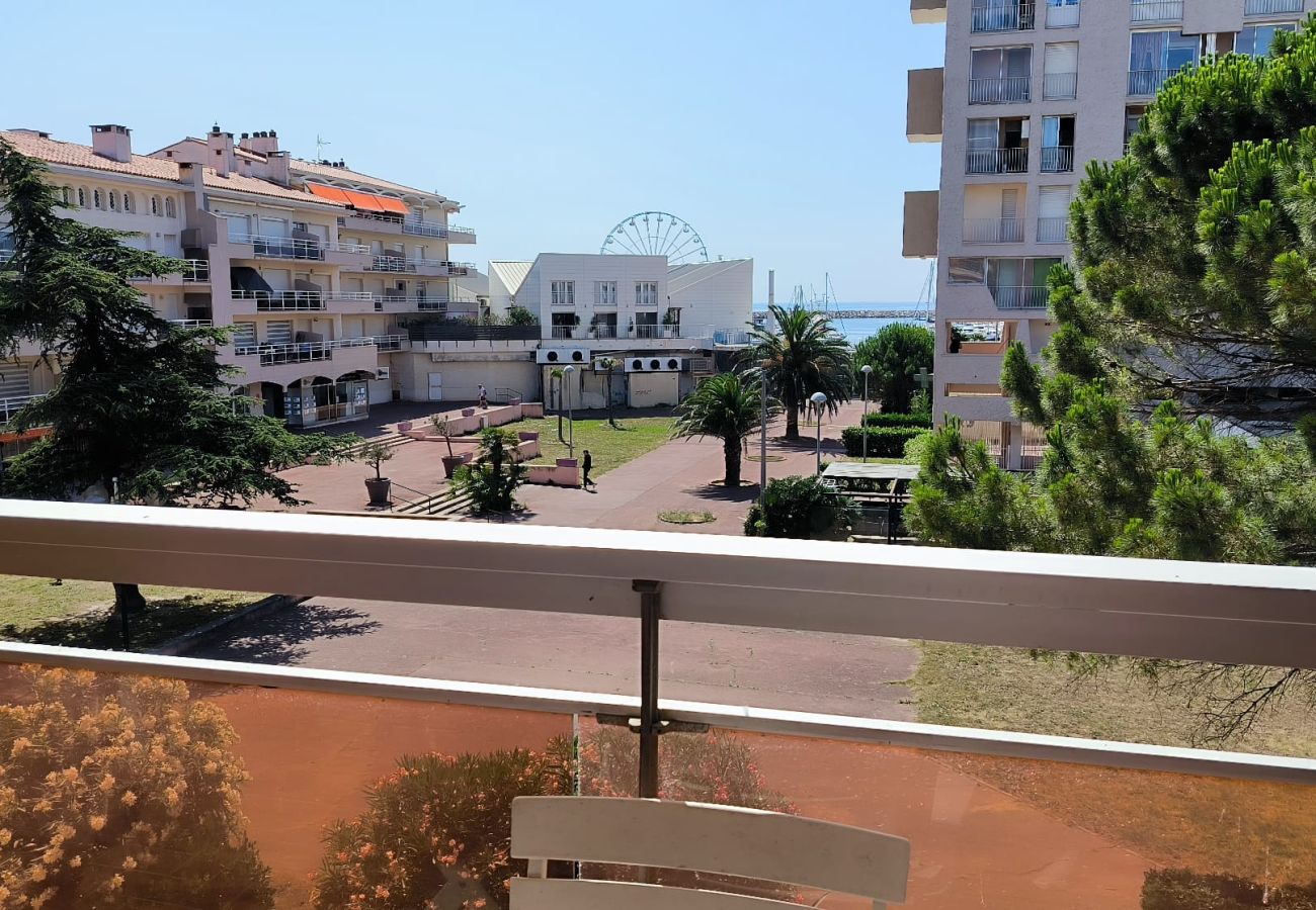 Appartement à Saint-Cyprien - Terrasse XXL pour cet appart au port de St Cyprien 
