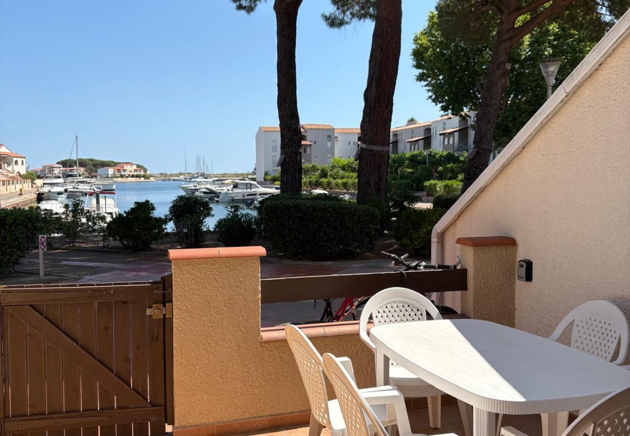 Appartement à Saint-Cyprien - Appart en RDC avec grandre terrasse sur la Marina ! 