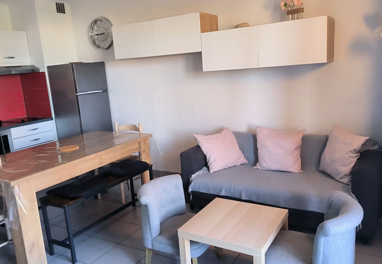 Appartement à Saint-Cyprien -  Appartement moderne, climatisé et prêt pour vos vacances