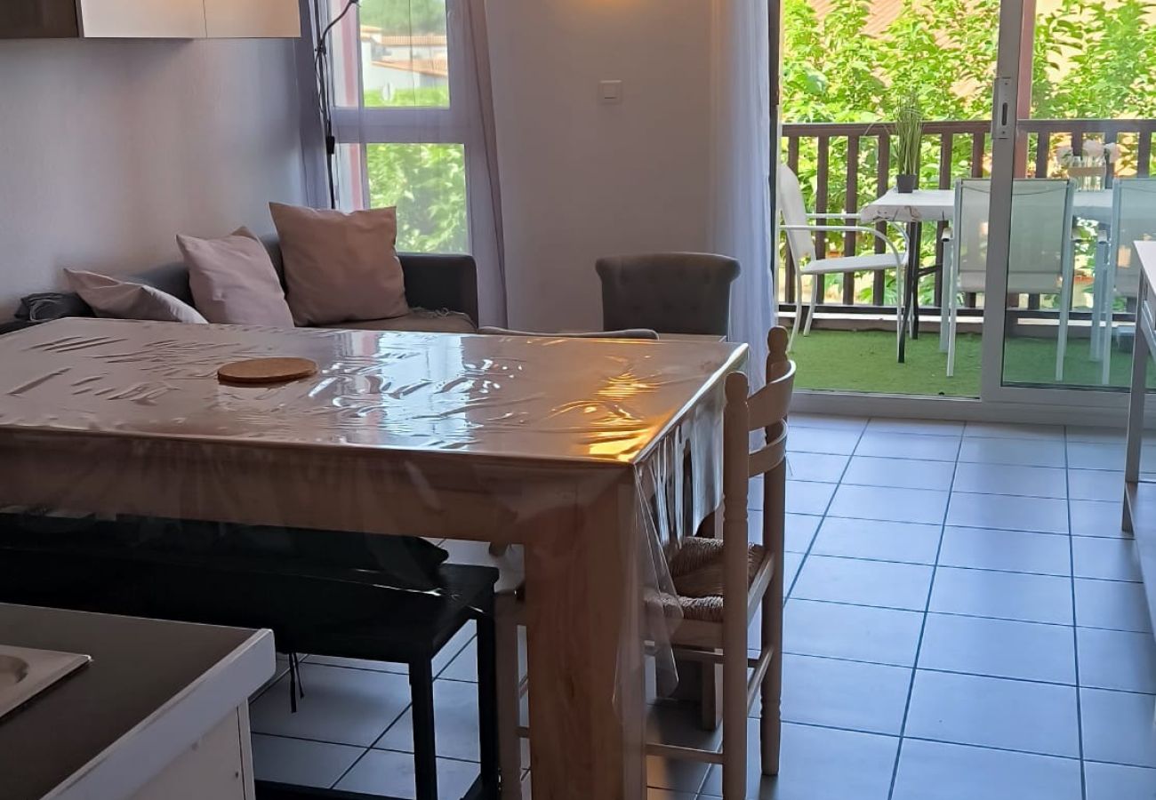 Appartement à Saint-Cyprien -  Appartement moderne, climatisé et prêt pour vos vacances