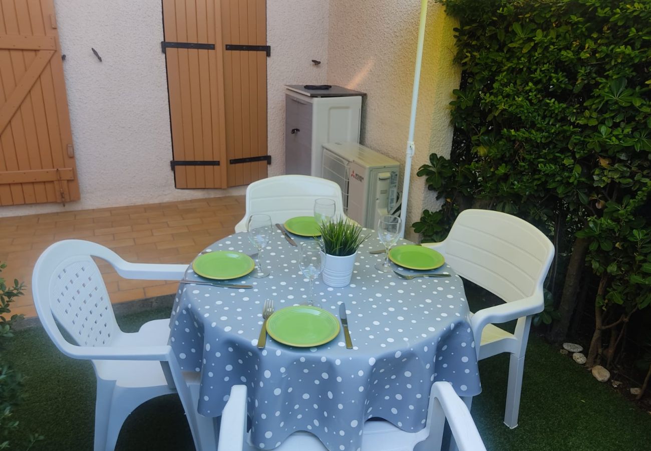 Maison mitoyenne à Saint-Cyprien - St Cyprien cosy et proche plage !