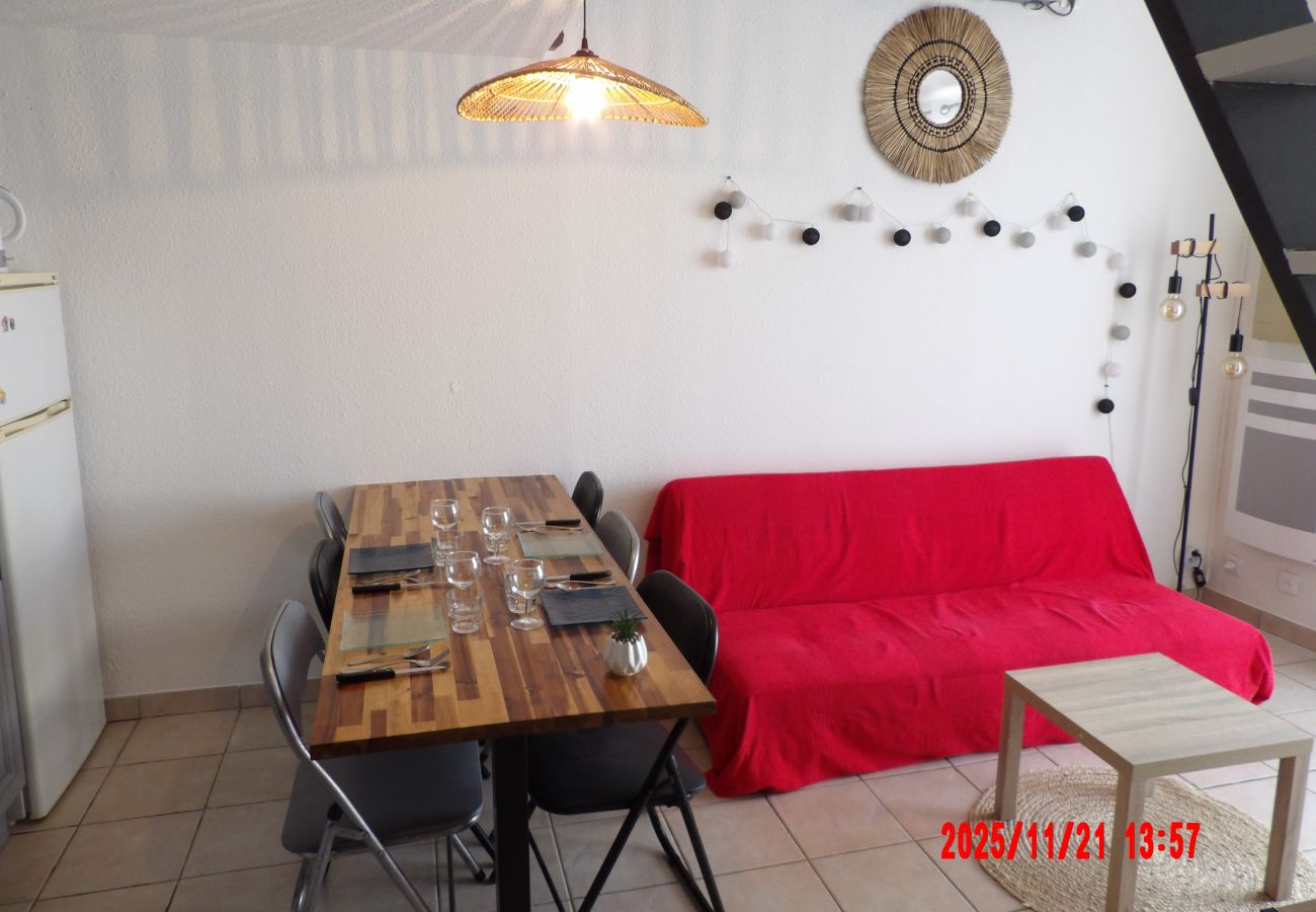 Maison mitoyenne à Saint-Cyprien - St Cyprien Maison belle terrasse et clim