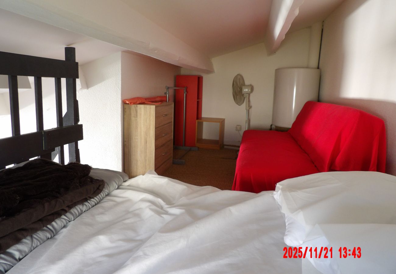 Maison mitoyenne à Saint-Cyprien - St Cyprien Maison belle terrasse et clim