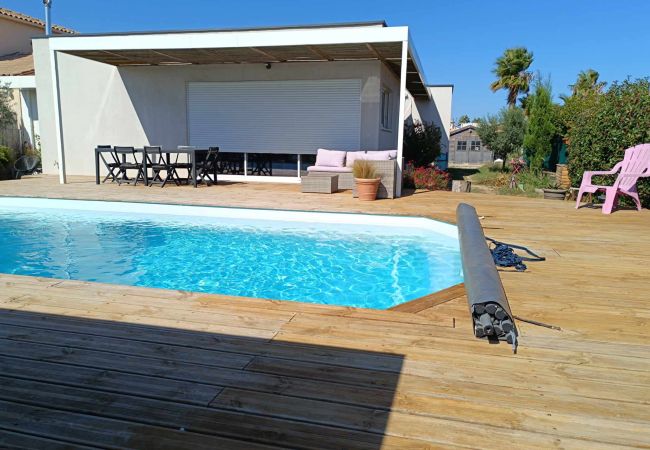 Villa à Saint-Cyprien - St Cyprien superbe villa 4 chambres et piscine