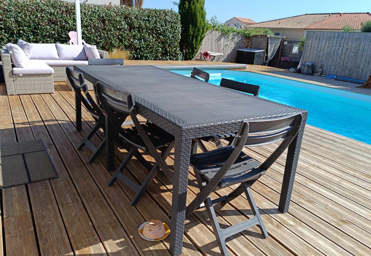 Villa à Saint-Cyprien - St Cyprien superbe villa 4 chambres et piscine