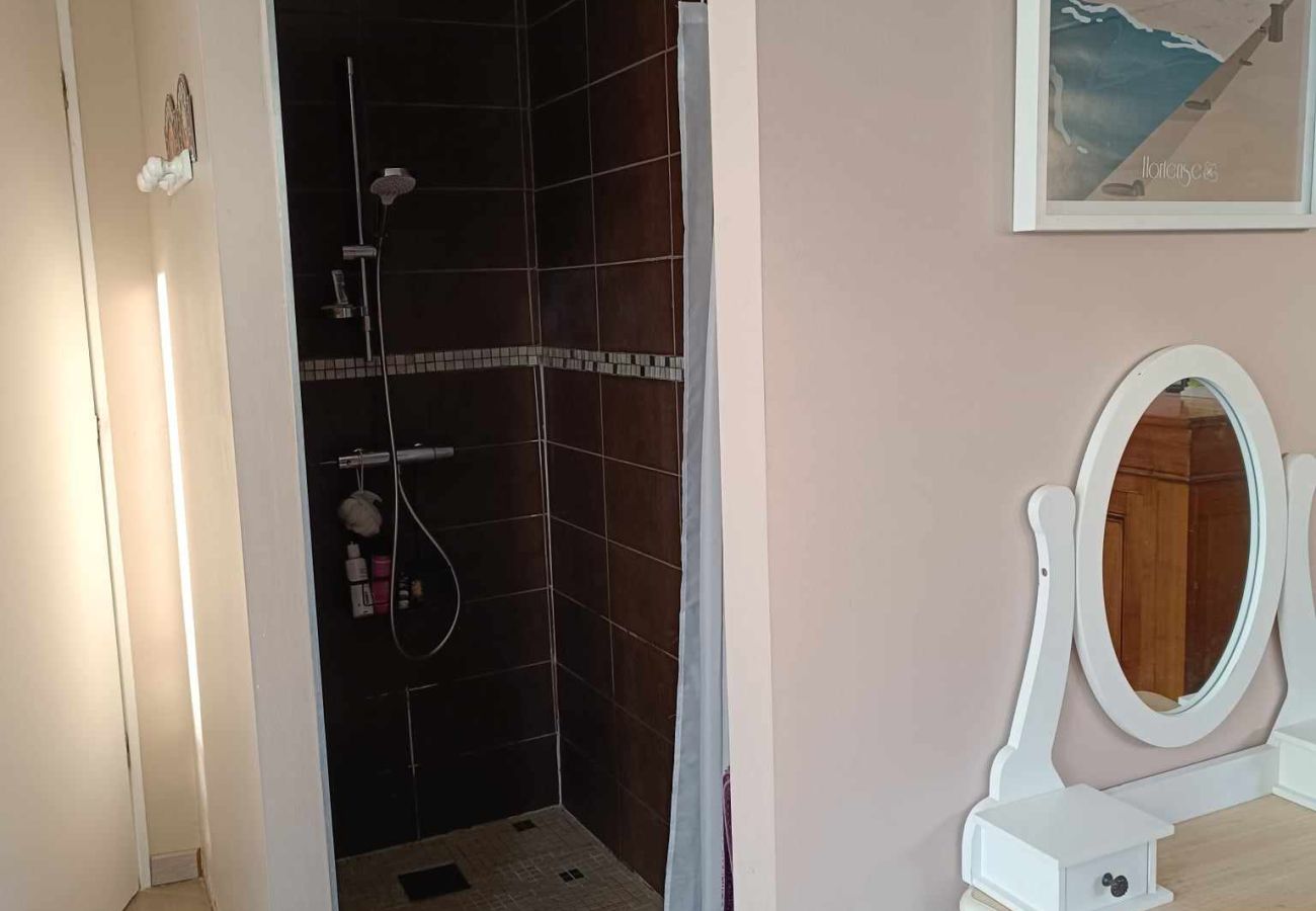 Villa à Saint-Cyprien - St Cyprien superbe villa 4 chambres et piscine