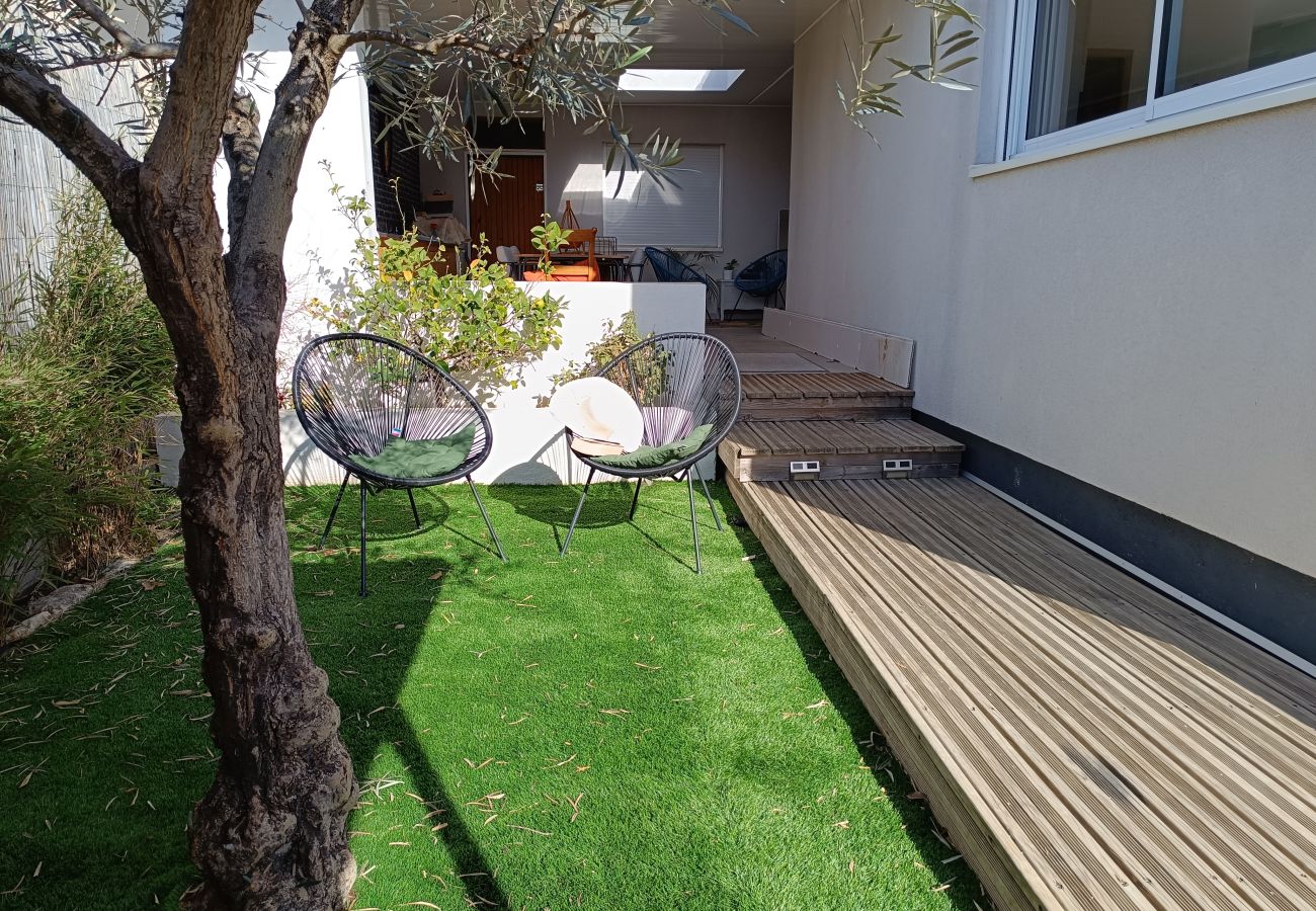 Villa à Saint-Cyprien - St Cyprien superbe villa 4 chambres et piscine