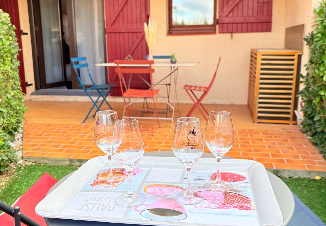 Maison mitoyenne à Saint-Cyprien - St Cyprien superbe appartement avec piscine 