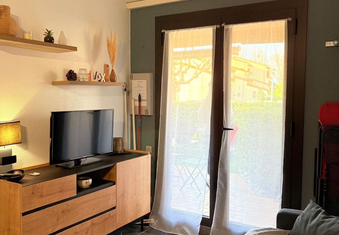 Maison mitoyenne à Saint-Cyprien - St Cyprien superbe appartement avec piscine 