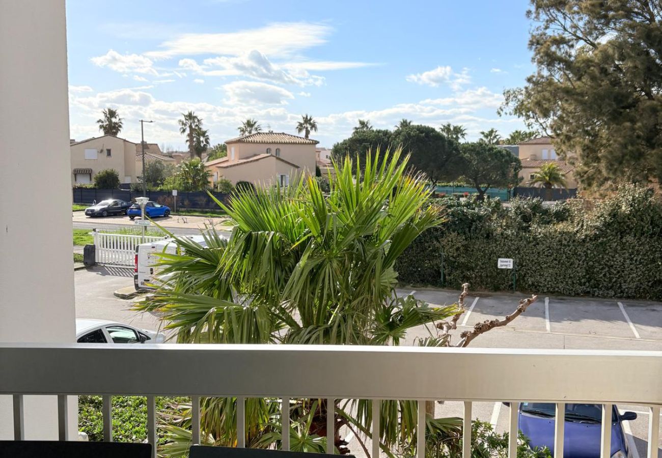 Appartement à Saint-Cyprien - St Cyprien appartement les pieds dans l'eau