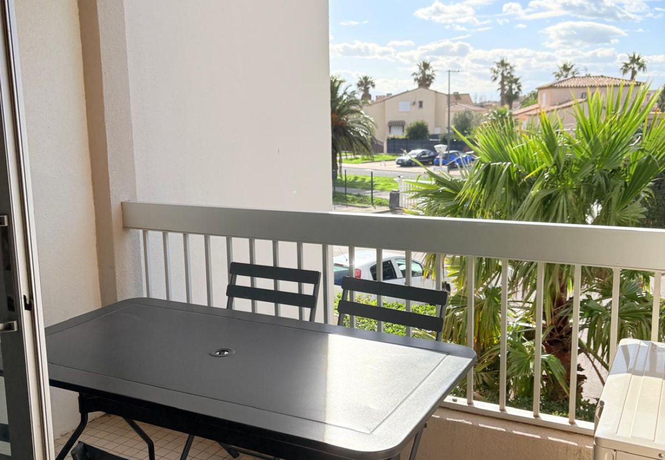 Appartement à Saint-Cyprien - St Cyprien appartement les pieds dans l'eau