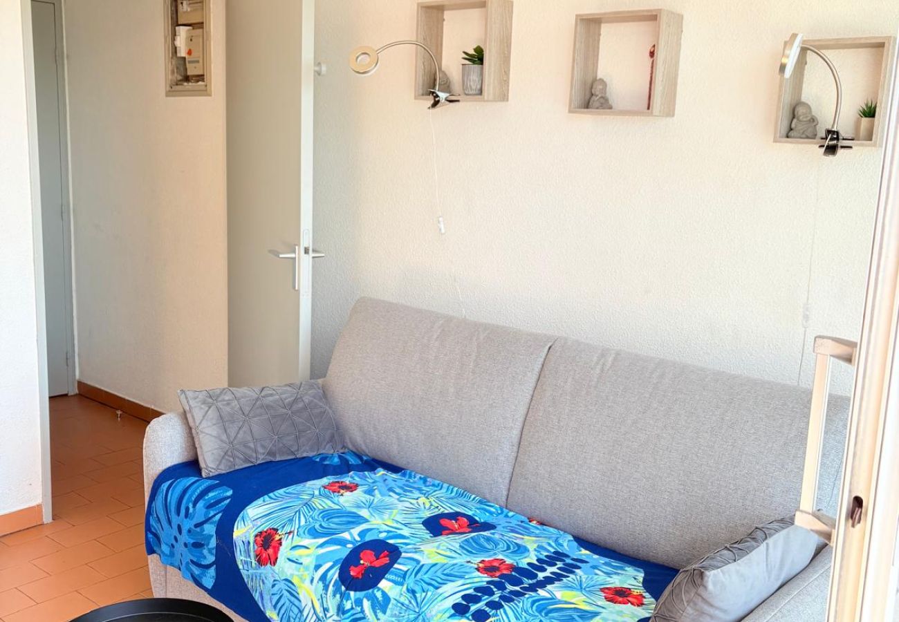 Appartement à Saint-Cyprien - St Cyprien appartement les pieds dans l'eau