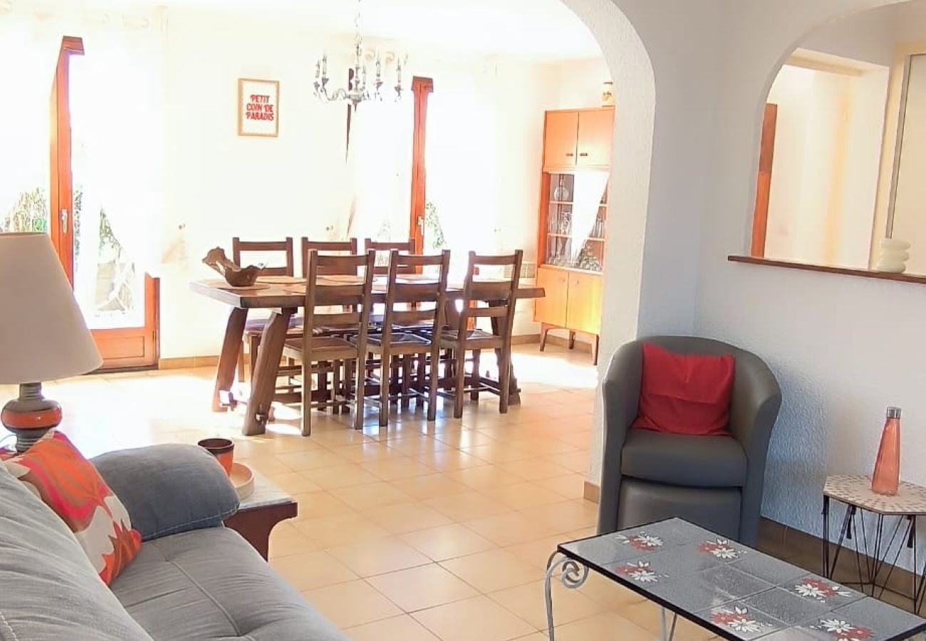 Villa à Saint-Cyprien - St Cyprien Magnifique Villa Piscine 3 étoiles