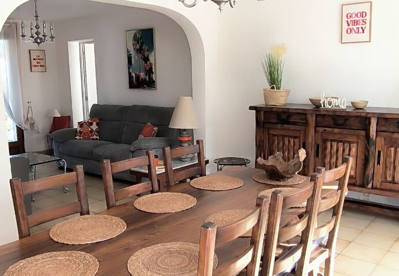 Villa à Saint-Cyprien - St Cyprien Magnifique Villa Piscine 3 étoiles