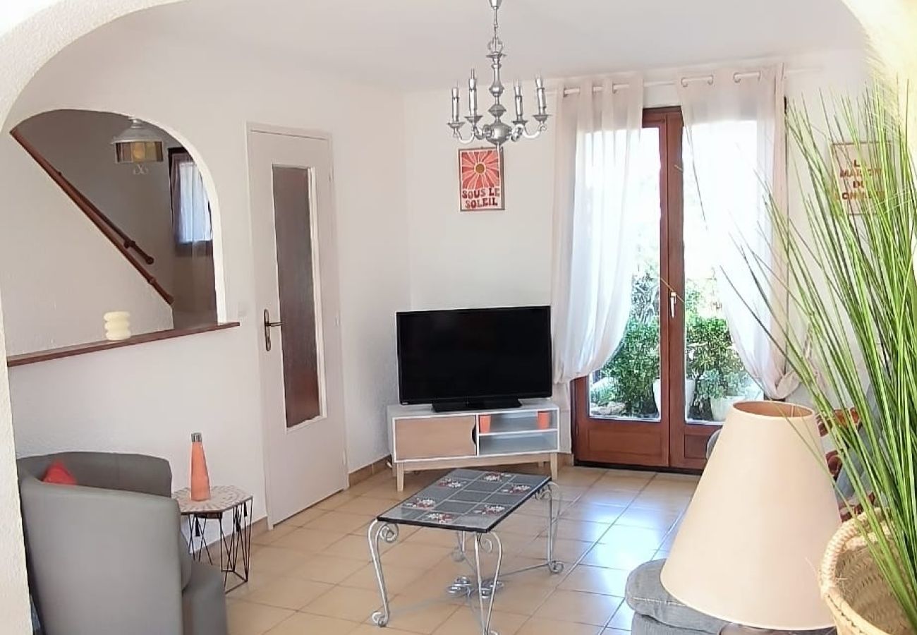 Villa à Saint-Cyprien - St Cyprien Magnifique Villa Piscine 3 étoiles