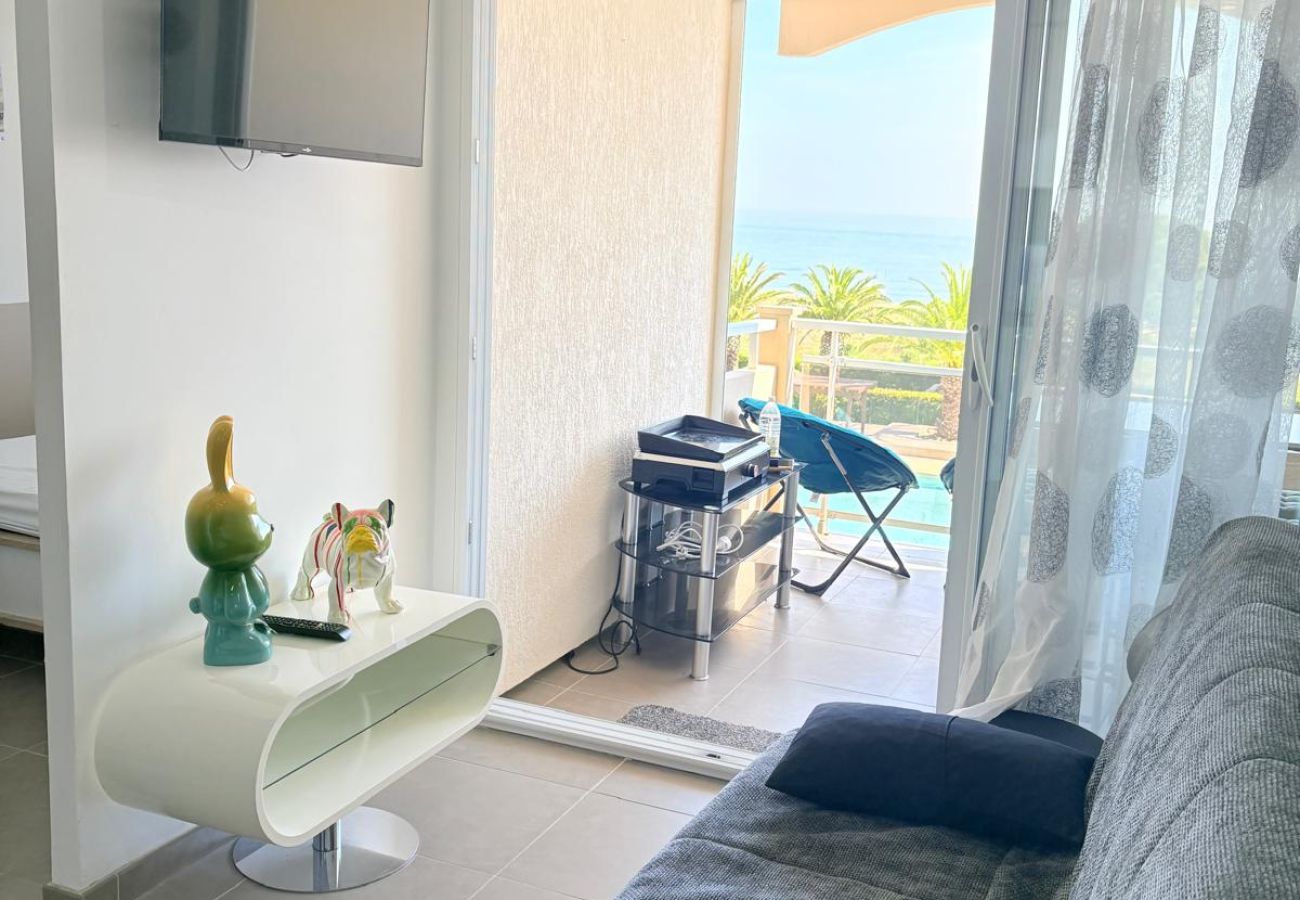 Appartement à Saint-Cyprien - St Cyprien appartement superbe vue piscine et mer 