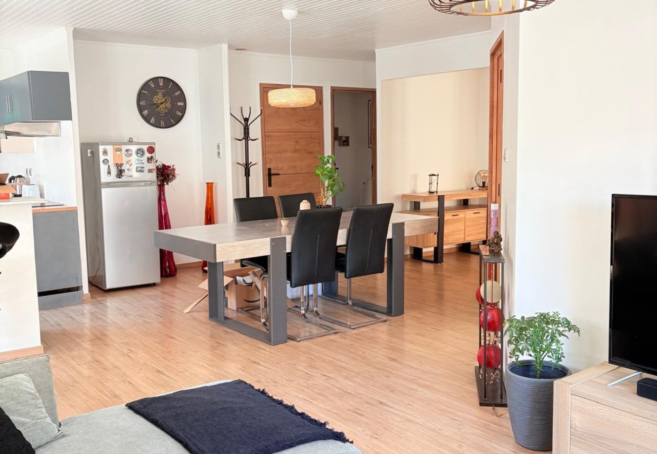 Maison à Saint-Cyprien - St Cyprien bel appartement au coeur du village clim et wifi
