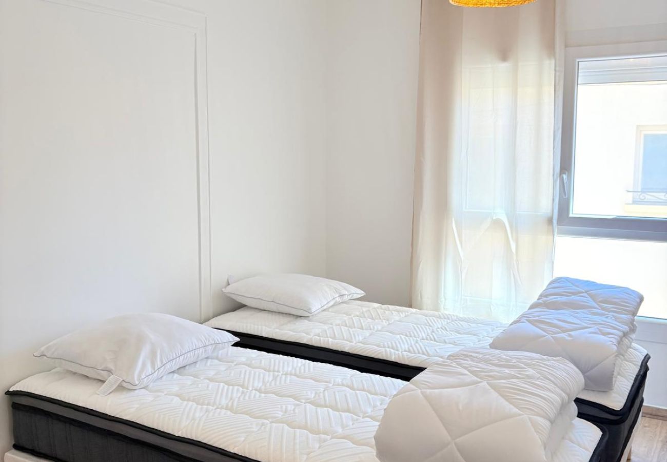 Maison à Saint-Cyprien - St Cyprien bel appartement au coeur du village clim et wifi
