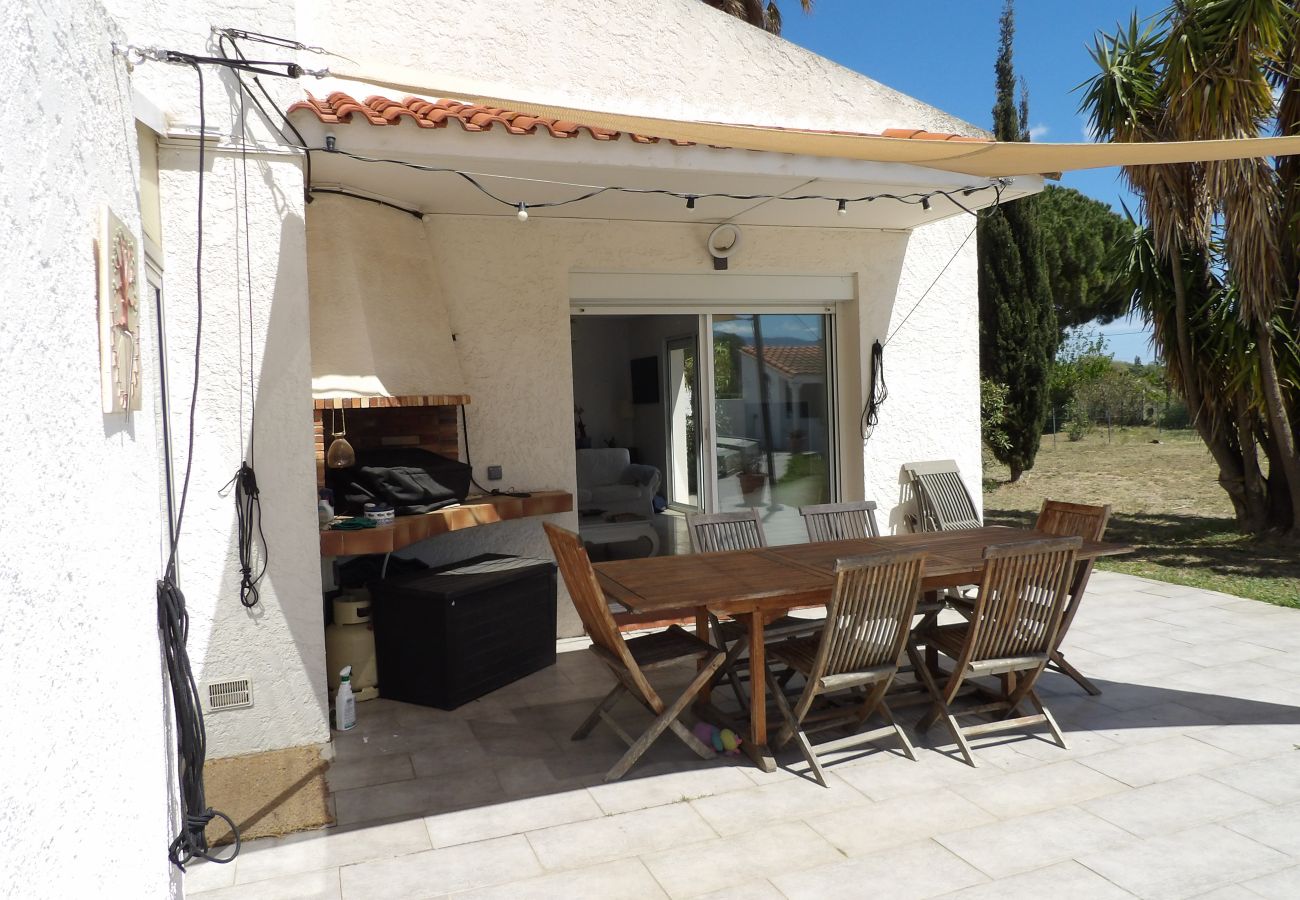 Villa à Saint-Cyprien - St Cyprien Zen et Boheme une piscine rien que pour vous