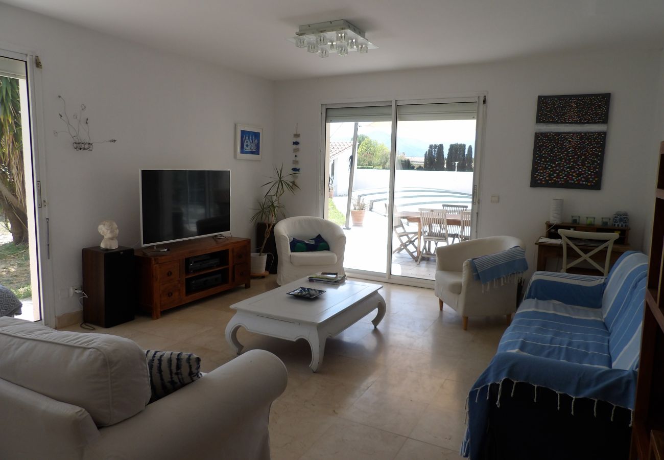 Villa à Saint-Cyprien - St Cyprien Zen et Boheme une piscine rien que pour vous