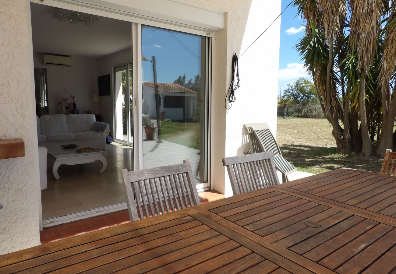 Villa à Saint-Cyprien - St Cyprien Zen et Boheme une piscine rien que pour vous