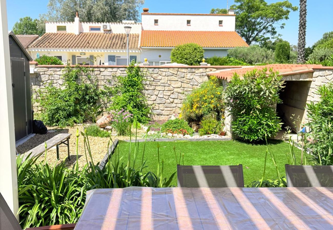Villa à Saint-Cyprien - Bienvenus à ST CYPRIEN Maison Jardin Wifi Clim