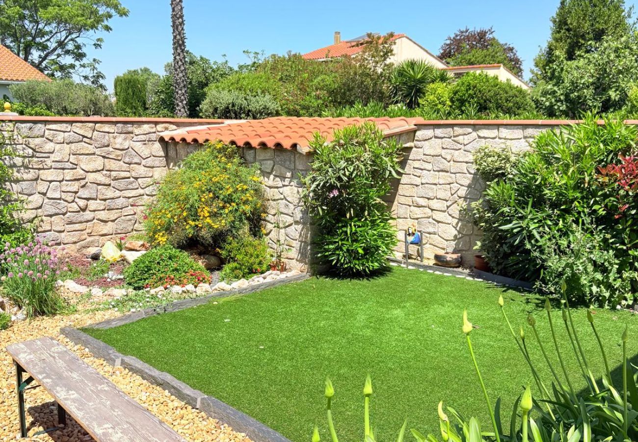 Villa à Saint-Cyprien - Bienvenus à ST CYPRIEN Maison Jardin Wifi Clim