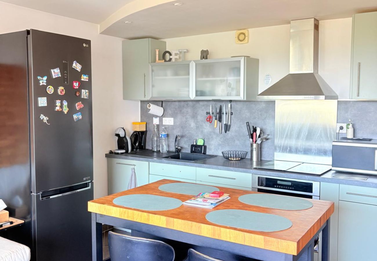 Appartement à Saint-Cyprien - St Cyprien Appart Moderne et Cats friendly