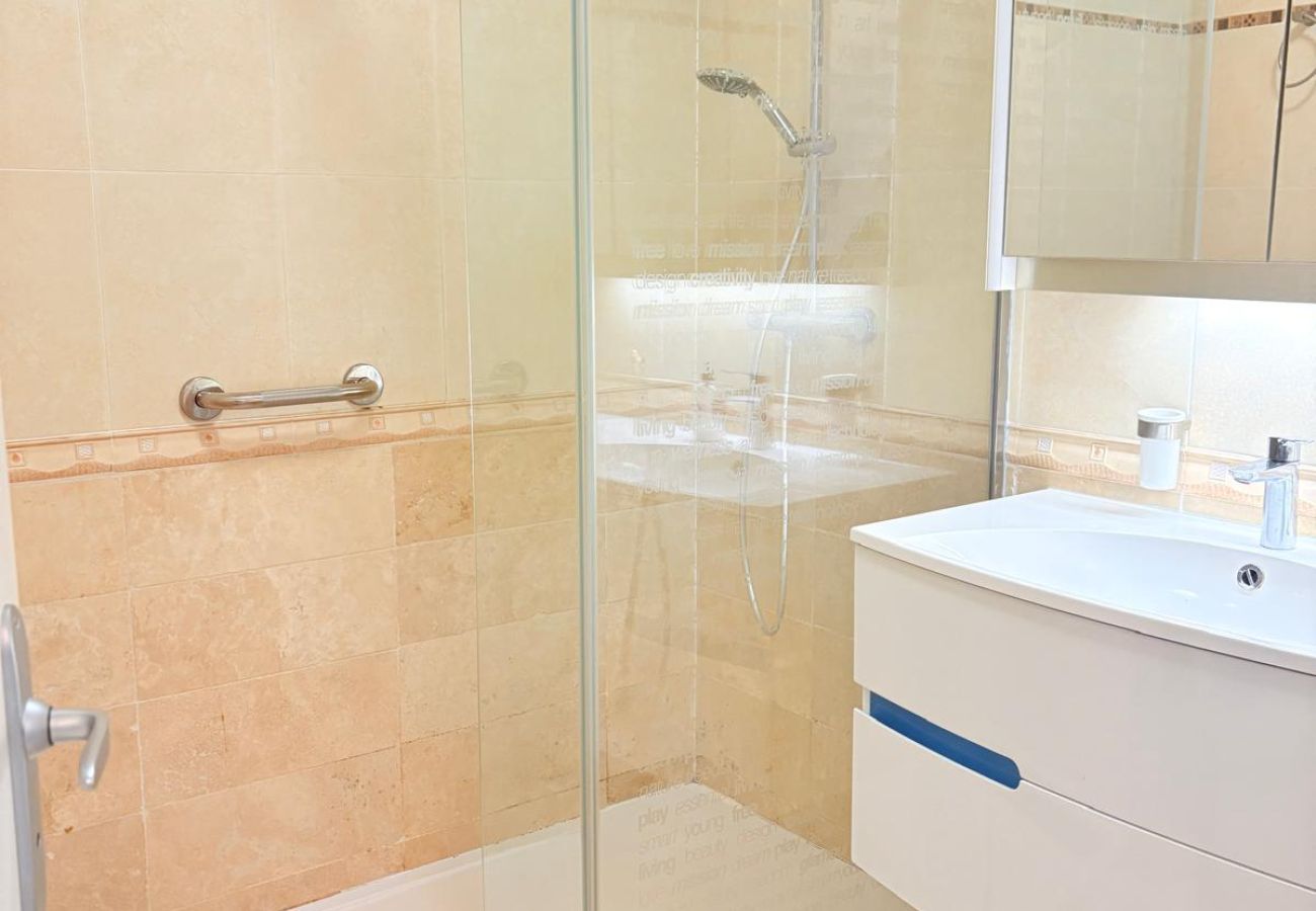 Appartement à Saint-Cyprien -  St Cyprien T3 Clim Wifi Piscine dans une magnifique résidence