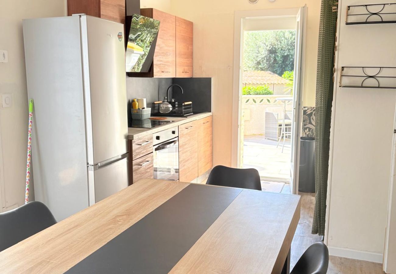 Appartement à Saint-Cyprien - REZ DE JARDIN ST CYPRIEN Posez vos valises chez nous!