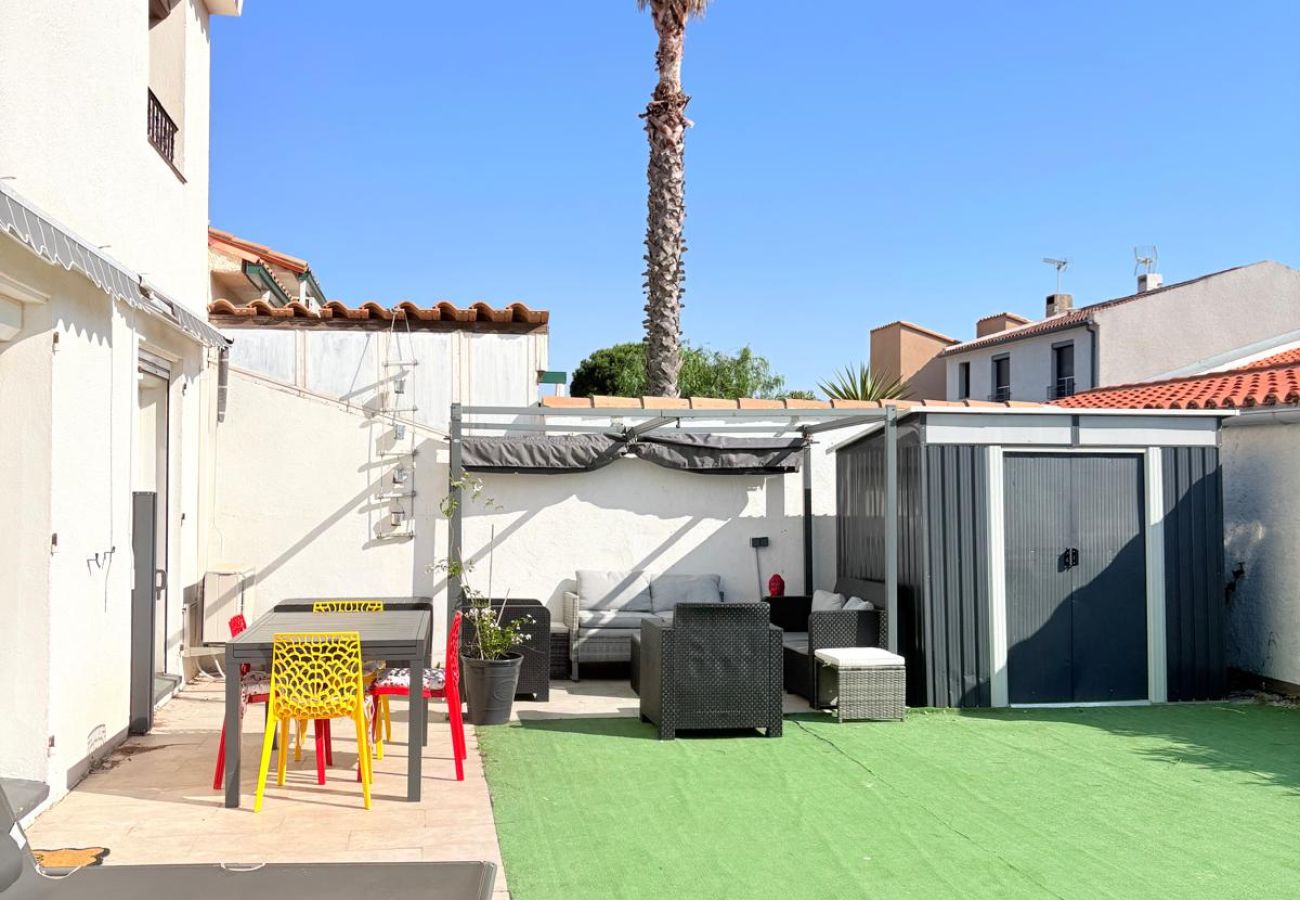 Appartement à Saint-Cyprien - REZ DE JARDIN ST CYPRIEN Posez vos valises chez nous!