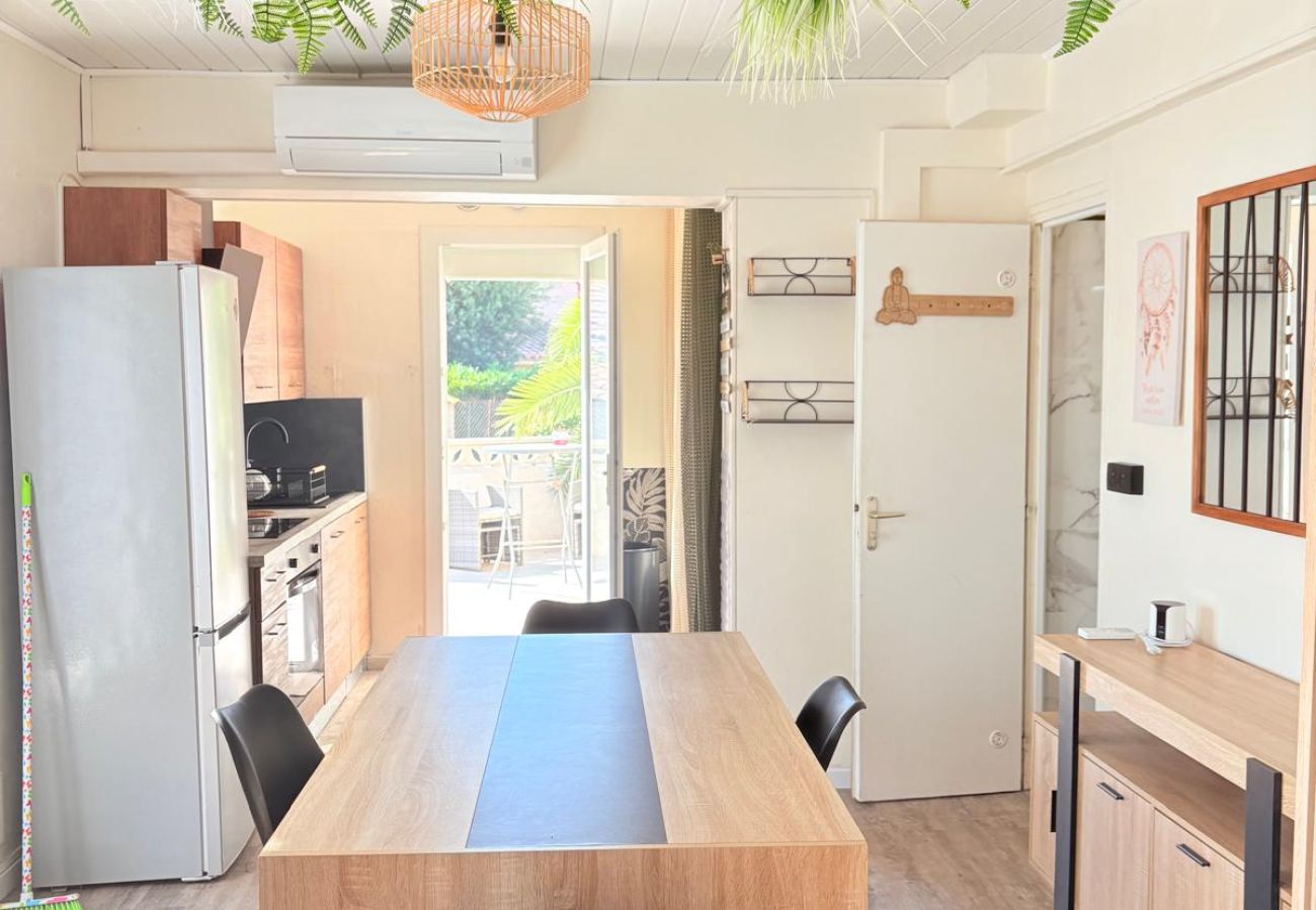 Appartement à Saint-Cyprien - REZ DE JARDIN ST CYPRIEN Posez vos valises chez nous!