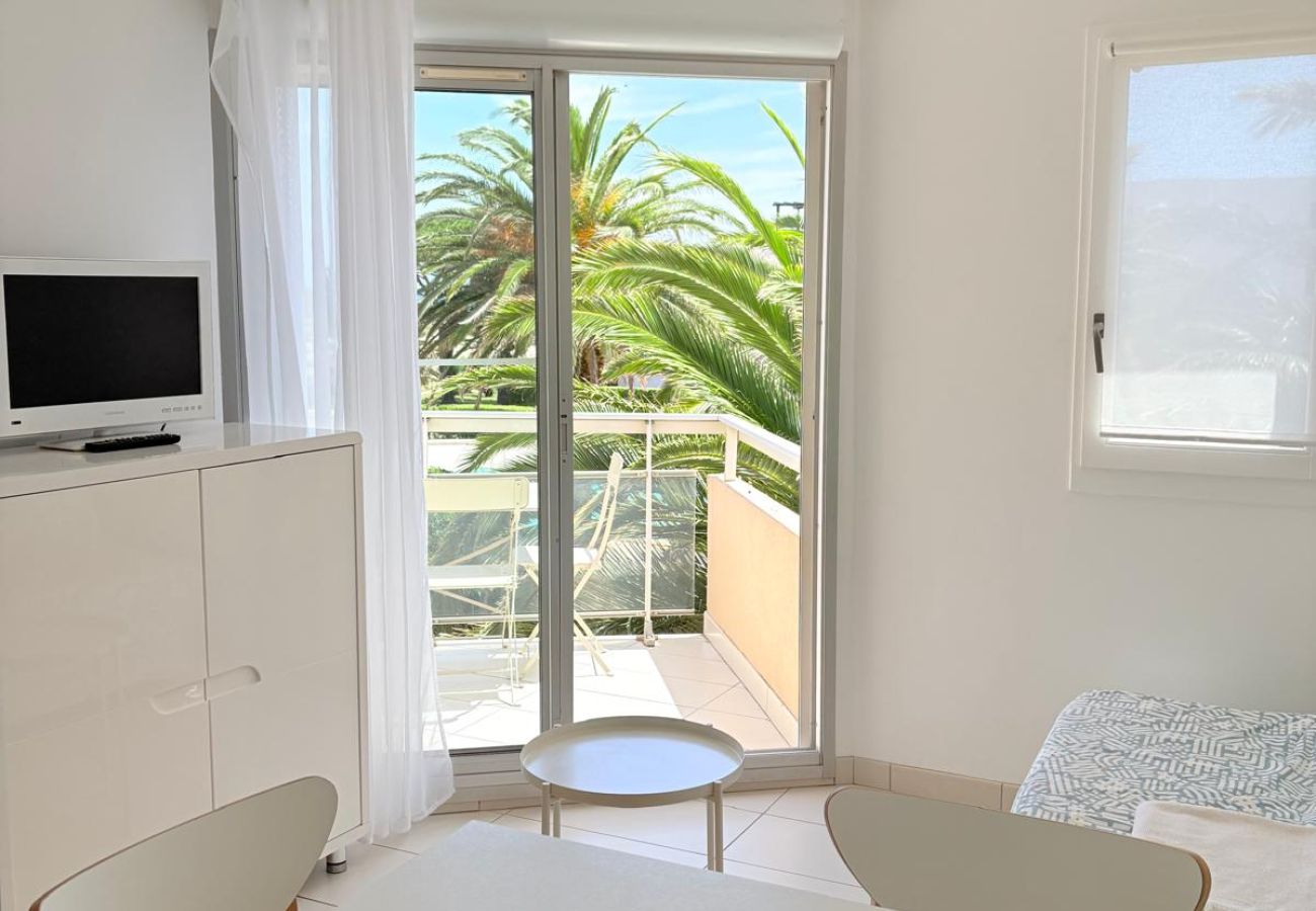 Appartement à Saint-Cyprien - St Cyprien paranthese ensoleillée au bord de l'eau 