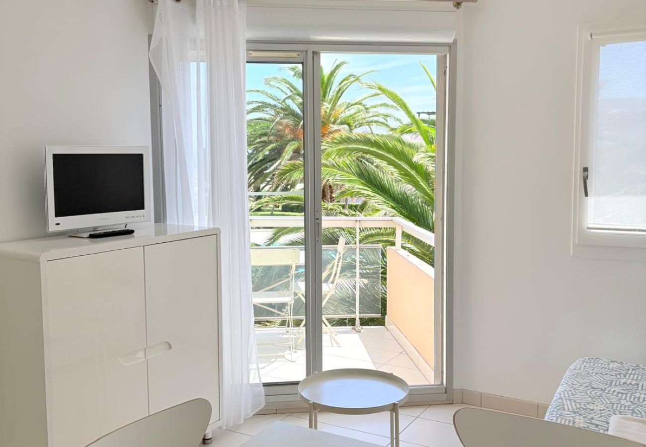 Appartement à Saint-Cyprien - St Cyprien paranthese ensoleillée au bord de l'eau 