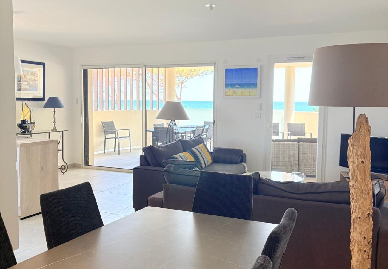 Appartement à Saint-Cyprien - Unique à St Cyprien les pieds dans l'eau