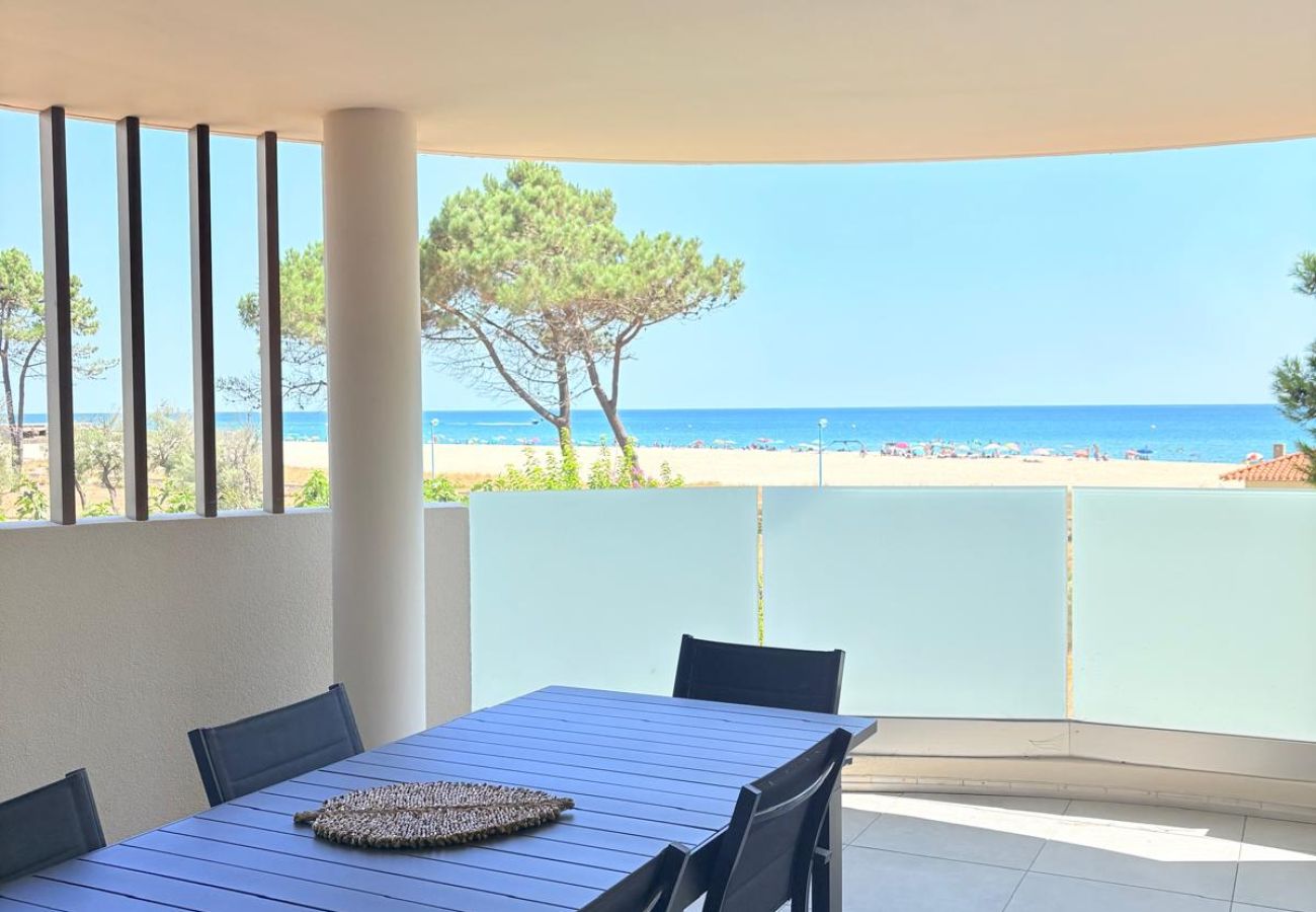 Appartement à Saint-Cyprien - Unique à St Cyprien les pieds dans l'eau