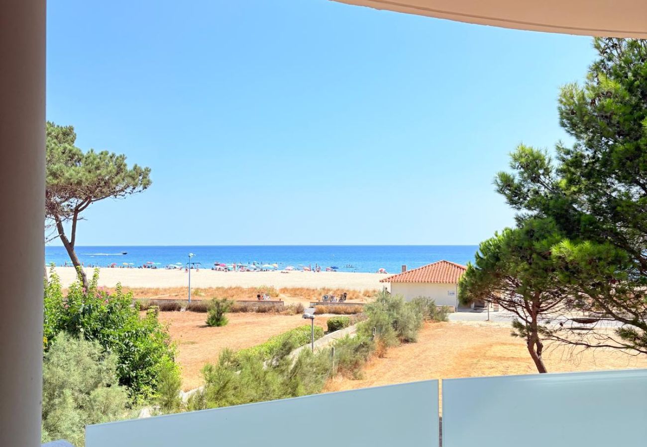 Appartement à Saint-Cyprien - Unique à St Cyprien les pieds dans l'eau