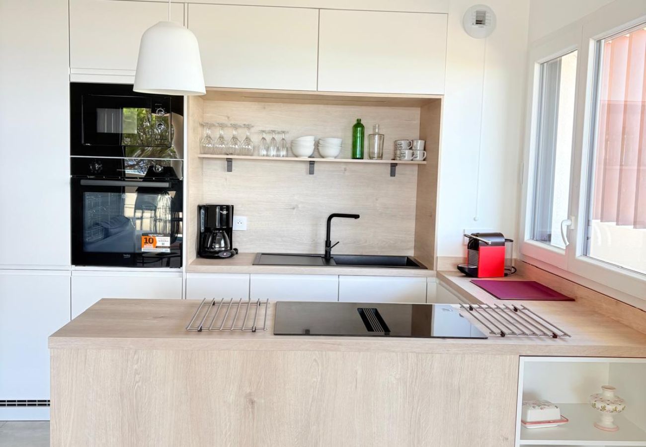 Appartement à Saint-Cyprien - Unique à St Cyprien les pieds dans l'eau